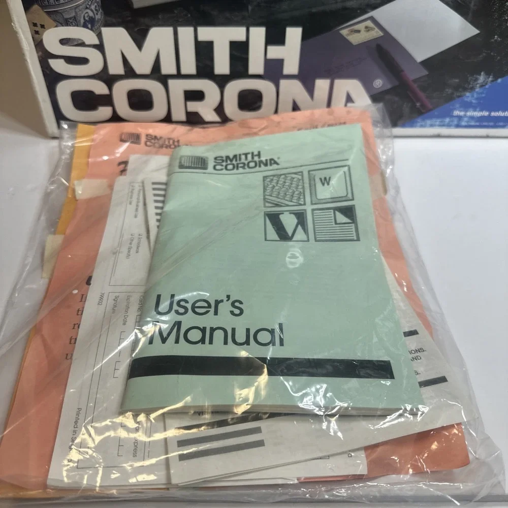 The Display 900 Dictionary Typewriter Vintage Smith Corona Compact Tested NA3HH